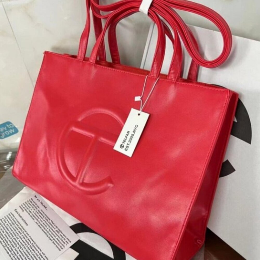 🆕Telfar-Medium Shopping Bag - Red🆕